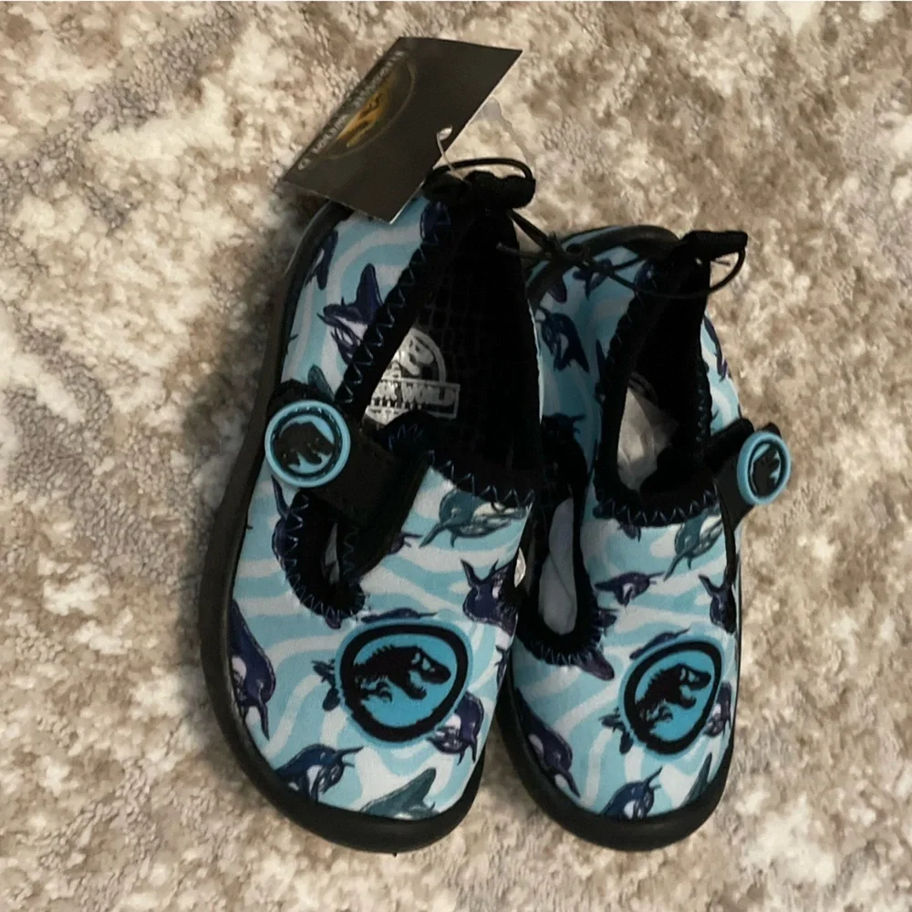 Jurrasic World Kids Blue Dinosaur Water Shoes size 5/6C-NWT